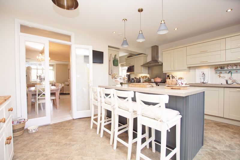 Property photo 2 of 21 Open Plan Kitchen