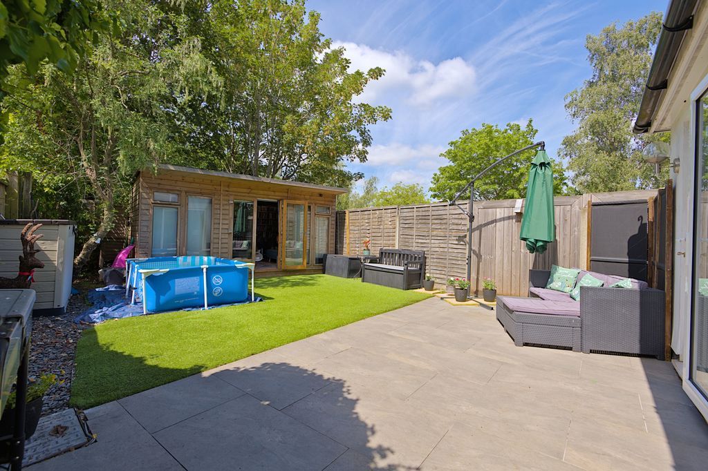 Property photo 2 of 18 Photo 12