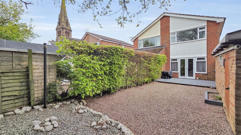 Property photo 2 of 25 Rear Garden With House View