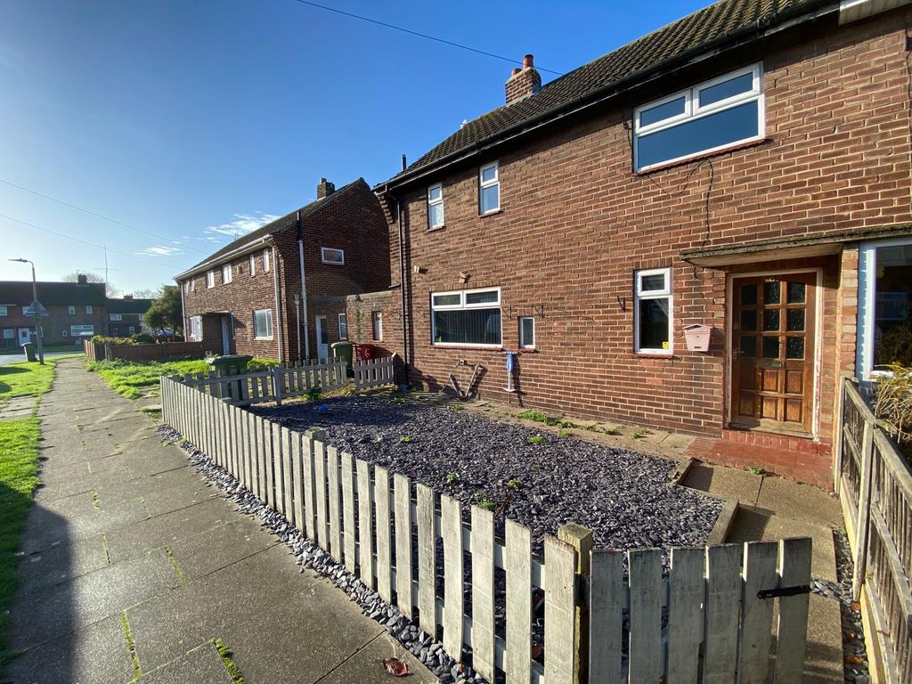 Property photo 1 of 2