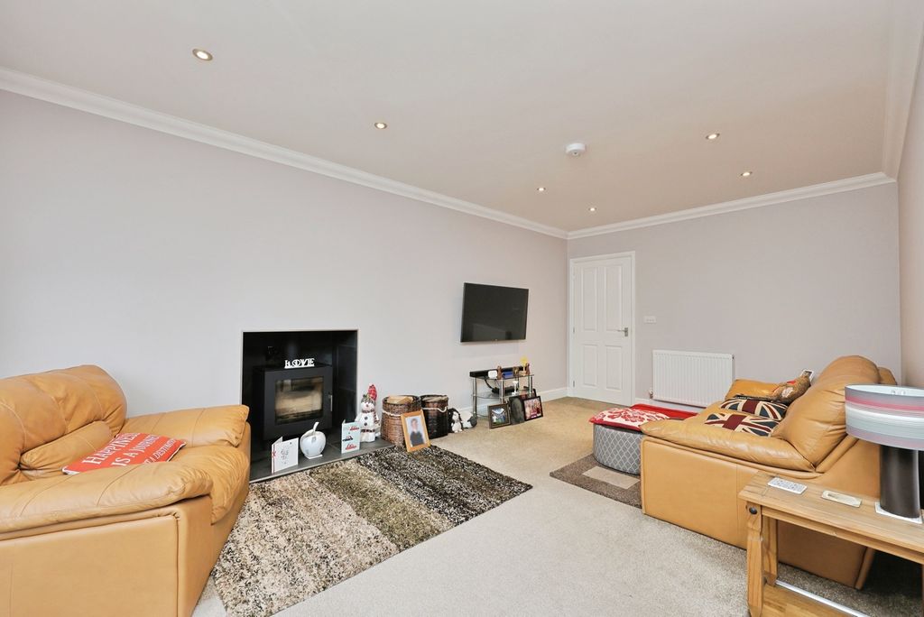 Property photo 2 of 14 Pbox-Img.Jpg