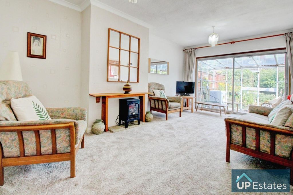 Property photo 2 of 31