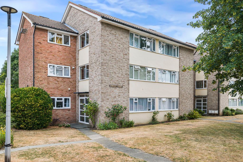 Property photo 1 of 17 External