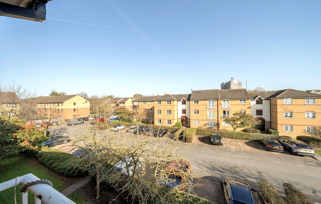 Property photo 3 of 11