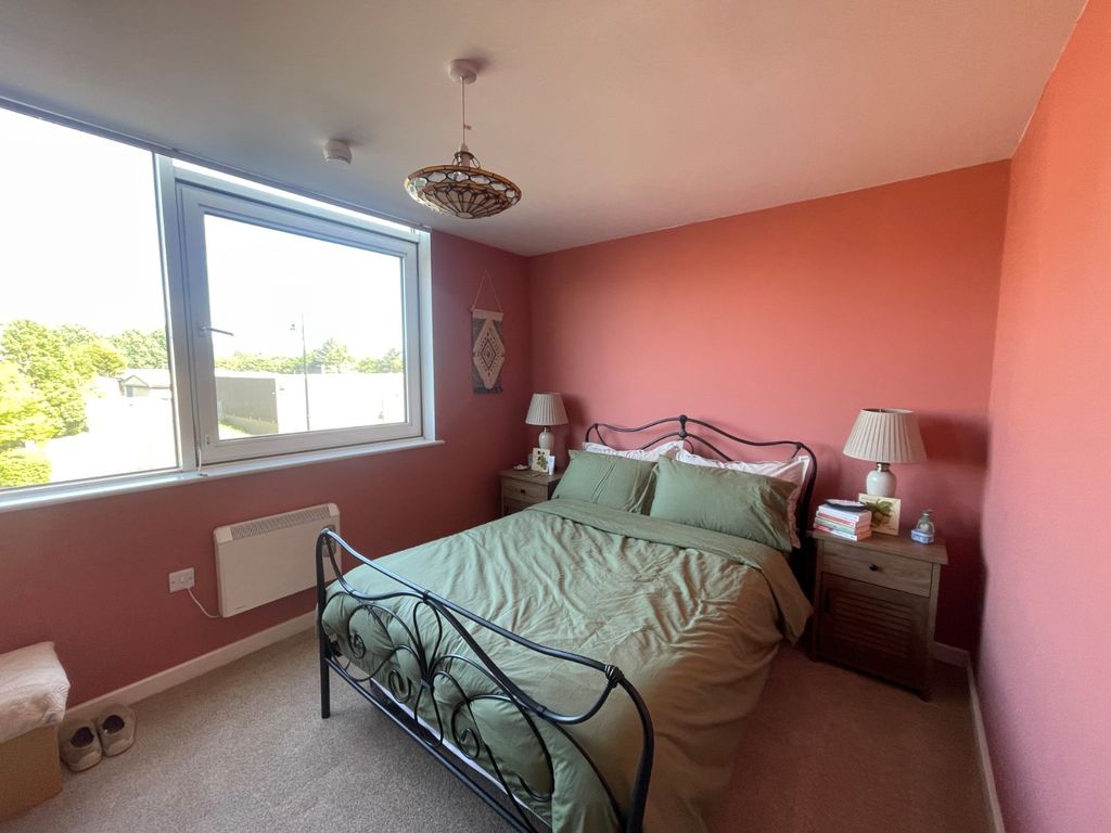 Property photo 2 of 10 Picture No. 02