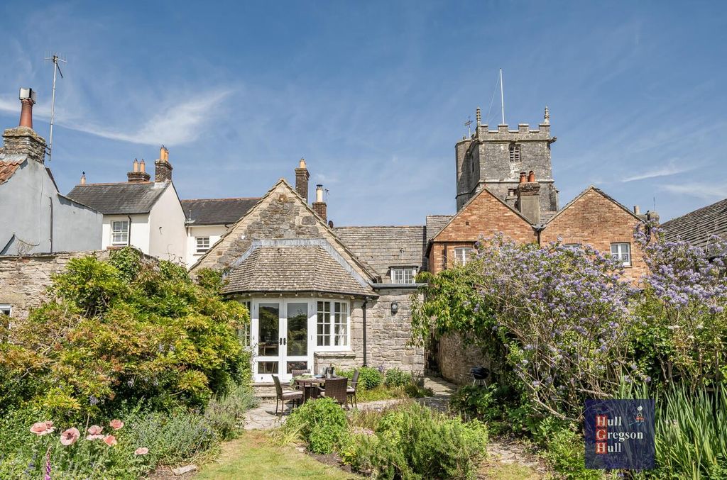 Property photo 1 of 36 Ebad1A2c-Ae42-4c82-B3Ea-105933d6Cfb4.Jpg