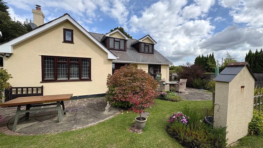 Property photo 1 of 19 Picture No. 32