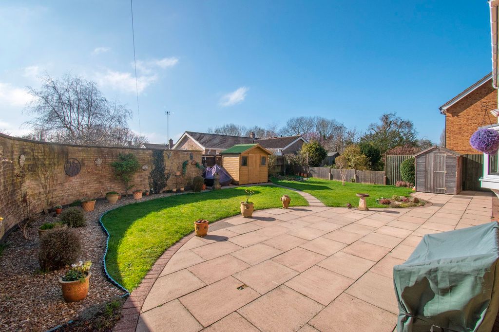 Property photo 3 of 13