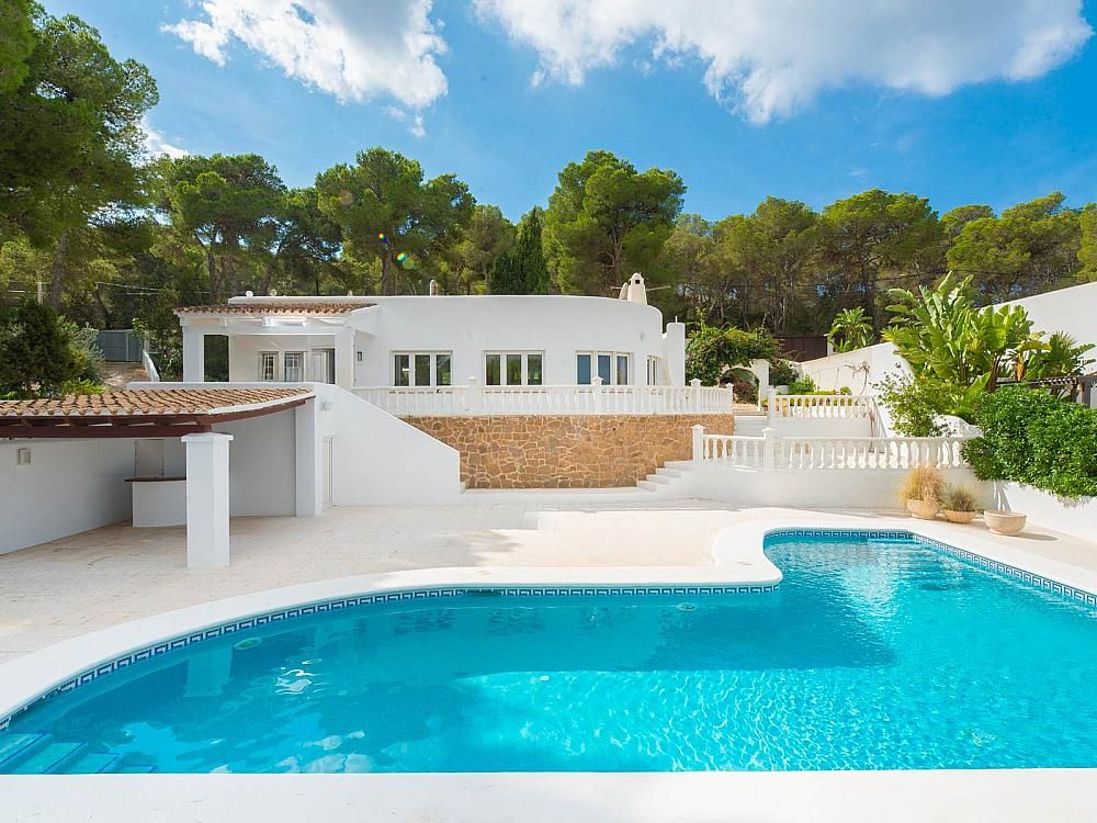 Property photo 1 of 29