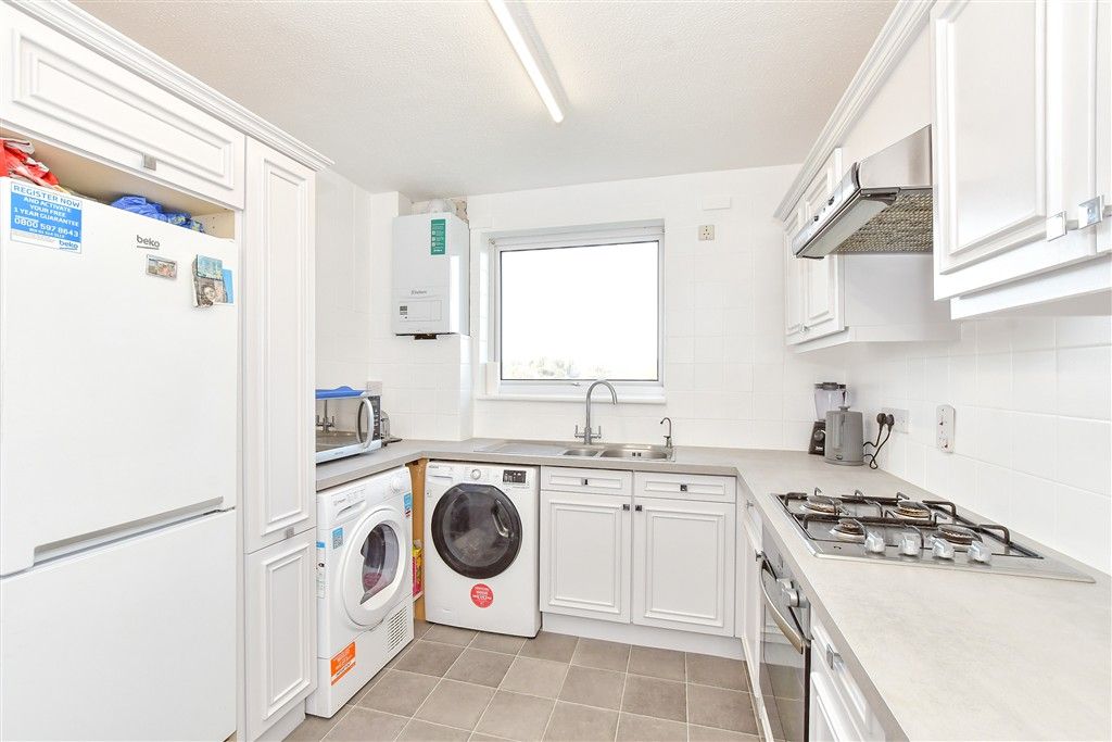 Property photo 1 of 11 Kitchen