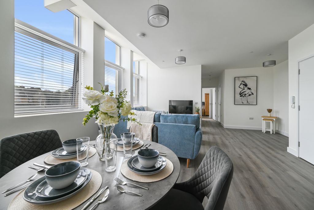 Property photo 1 of 13 Front