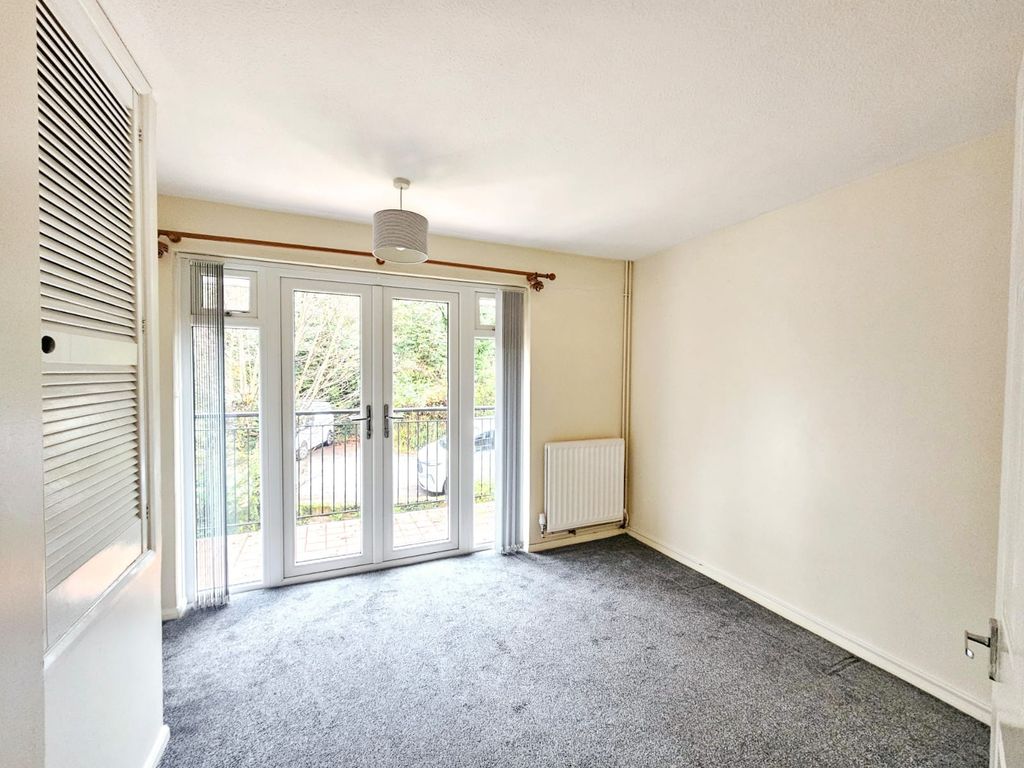 Property photo 3 of 6 Image