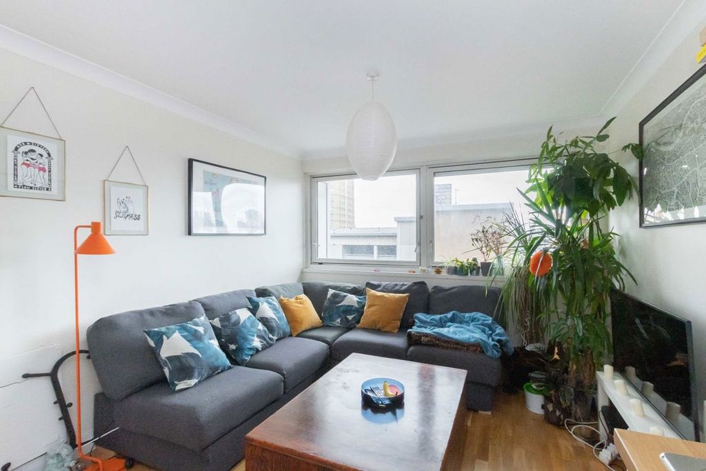 Property photo 2 of 5