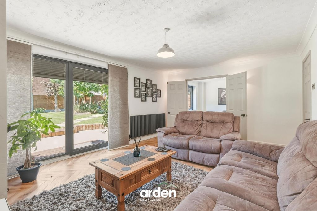 Property photo 2 of 19