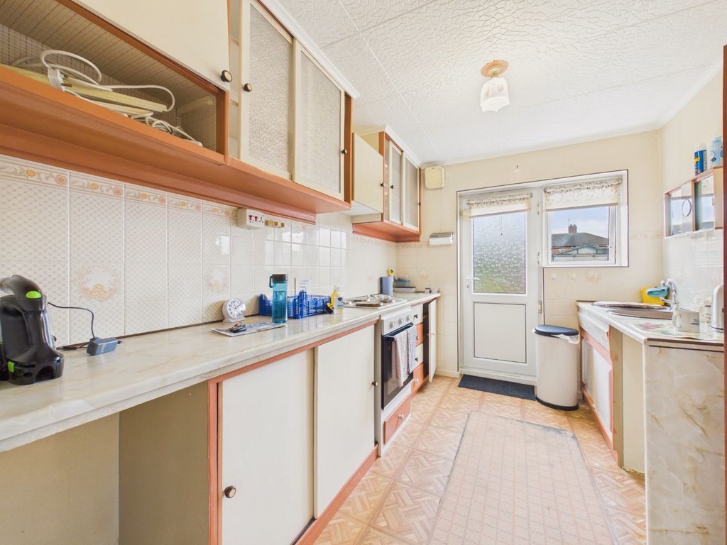 Property photo 3 of 9 5254393