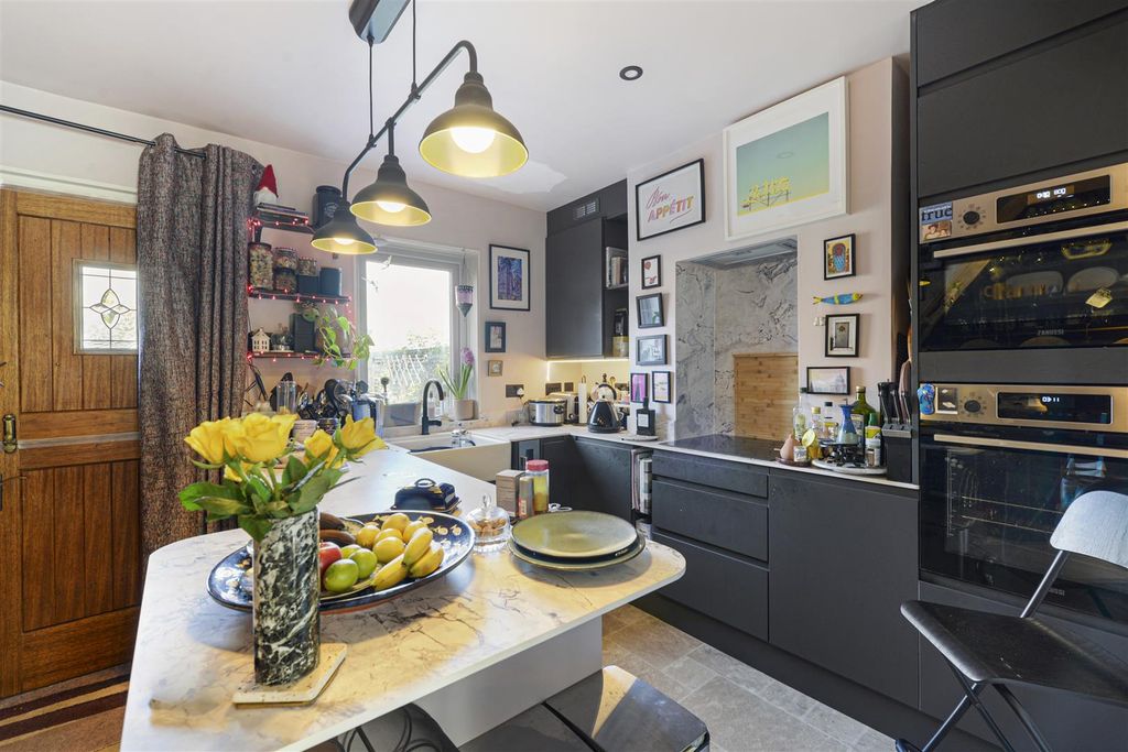 Property photo 3 of 14 3Diamond04.Jpg