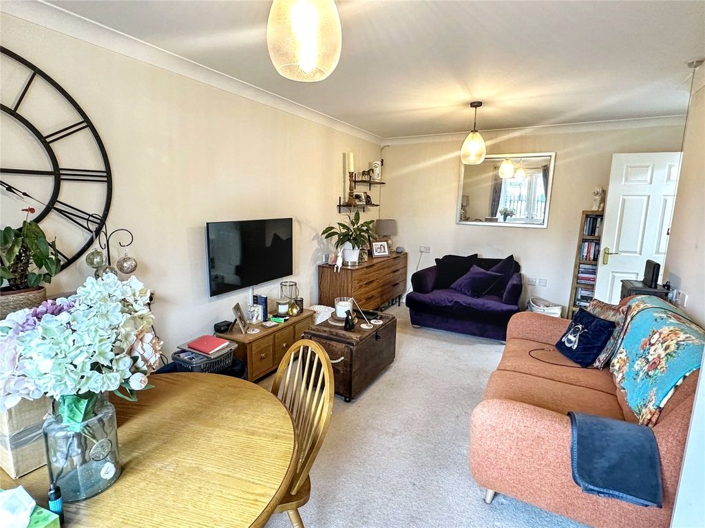 Property photo 3 of 11 Picture No. 05