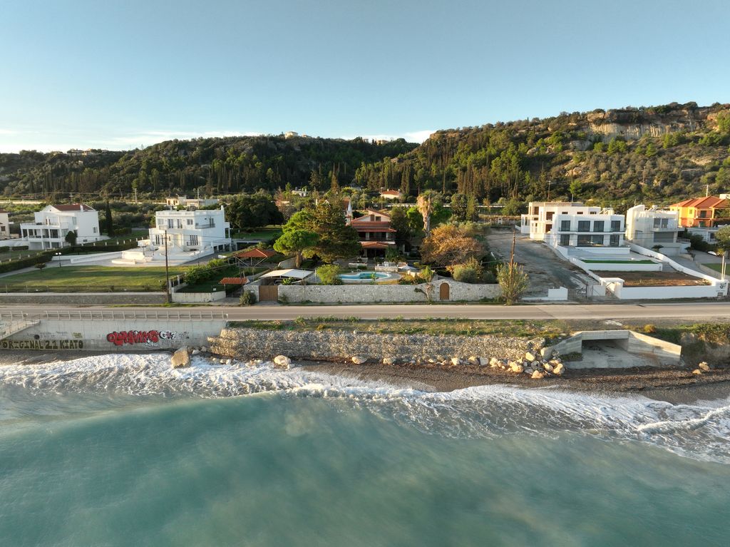 Property photo 2 of 21