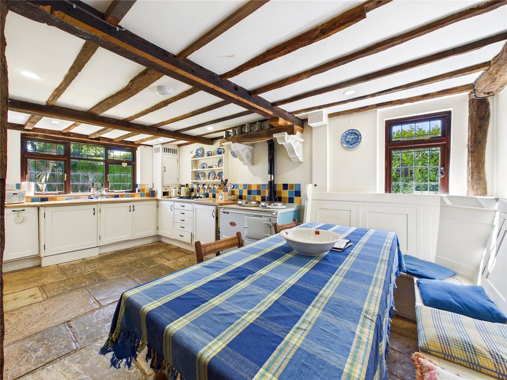 Property photo 2 of 37 Picture No. 19