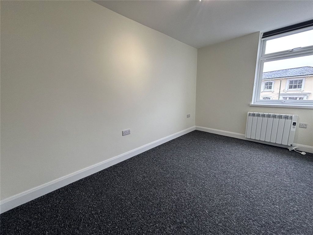 Property photo 2 of 7 Picture No. 01