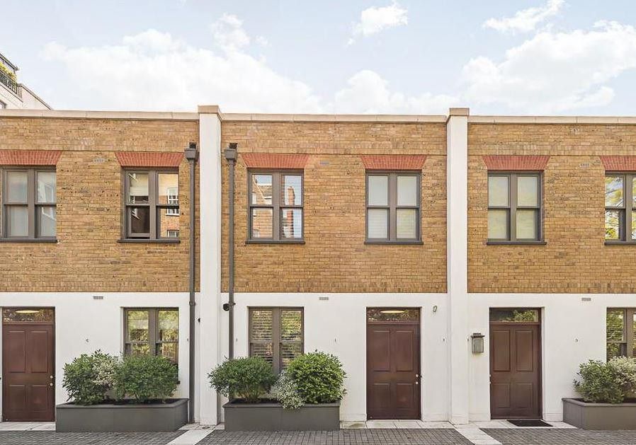 Property photo 1 of 12 Exterior