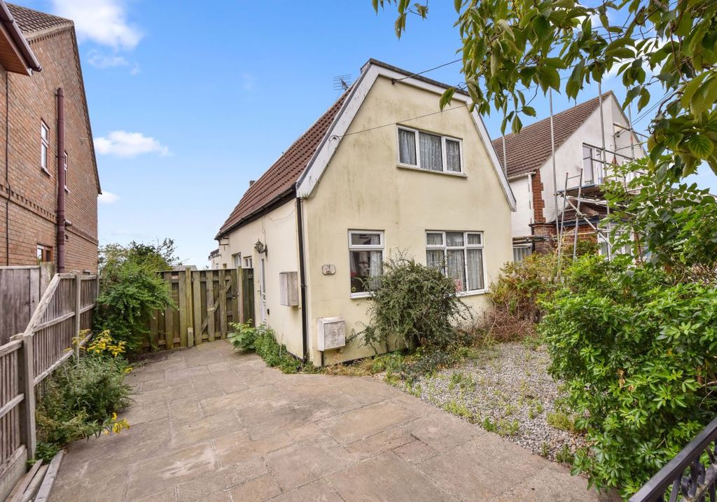 Property photo 1 of 14