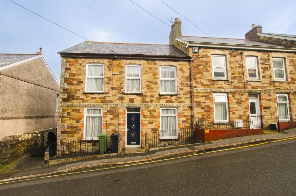 Property photo 1 of 13 9 Robartes Road Tps Bodmin 01208 74182-1-2