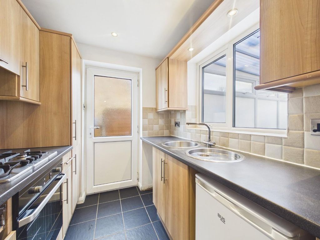 Property photo 3 of 13 Cam01238G0-Pr0599-Still006.Jpg