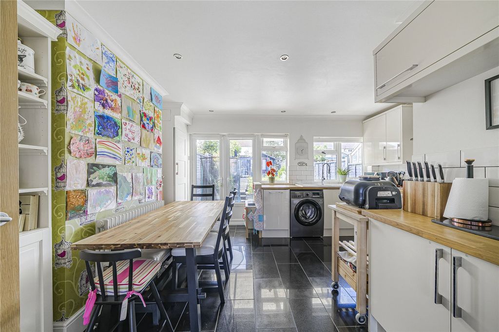 Property photo 3 of 43 Kitchen/Dining
