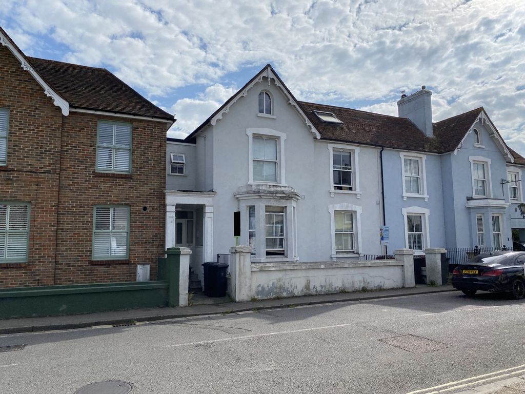 Property photo 1 of 1