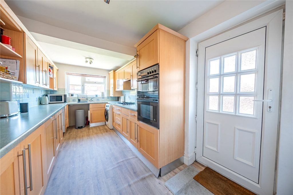 Property photo 3 of 13 Picture No. 31