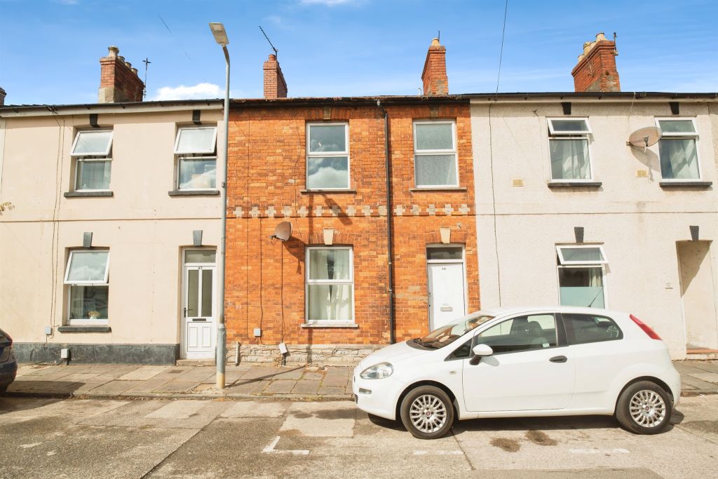 Property photo 1 of 17
