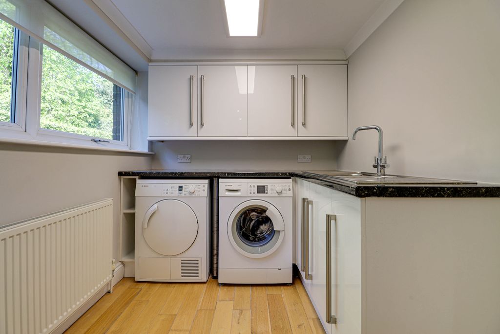 Additional image 14 of 3 bed terraced house for saleOld Rectory Close, Harpenden AL5