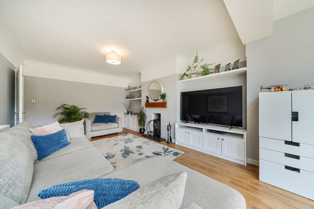 Property photo 2 of 20 1458553-12-6A05d6...