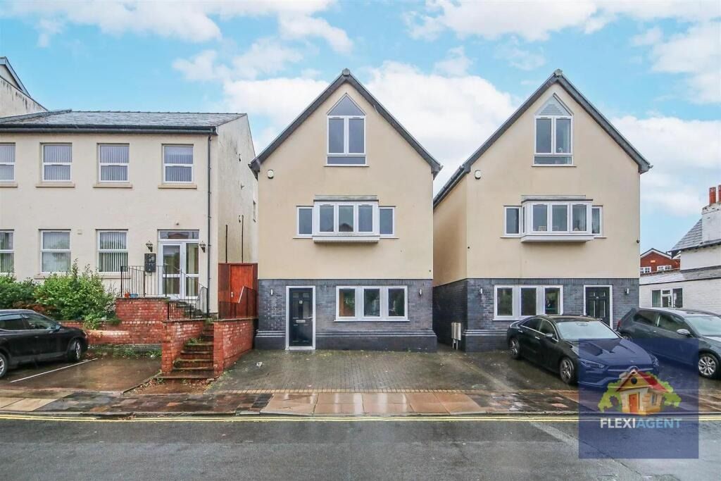 Property photo 1 of 16 4305120