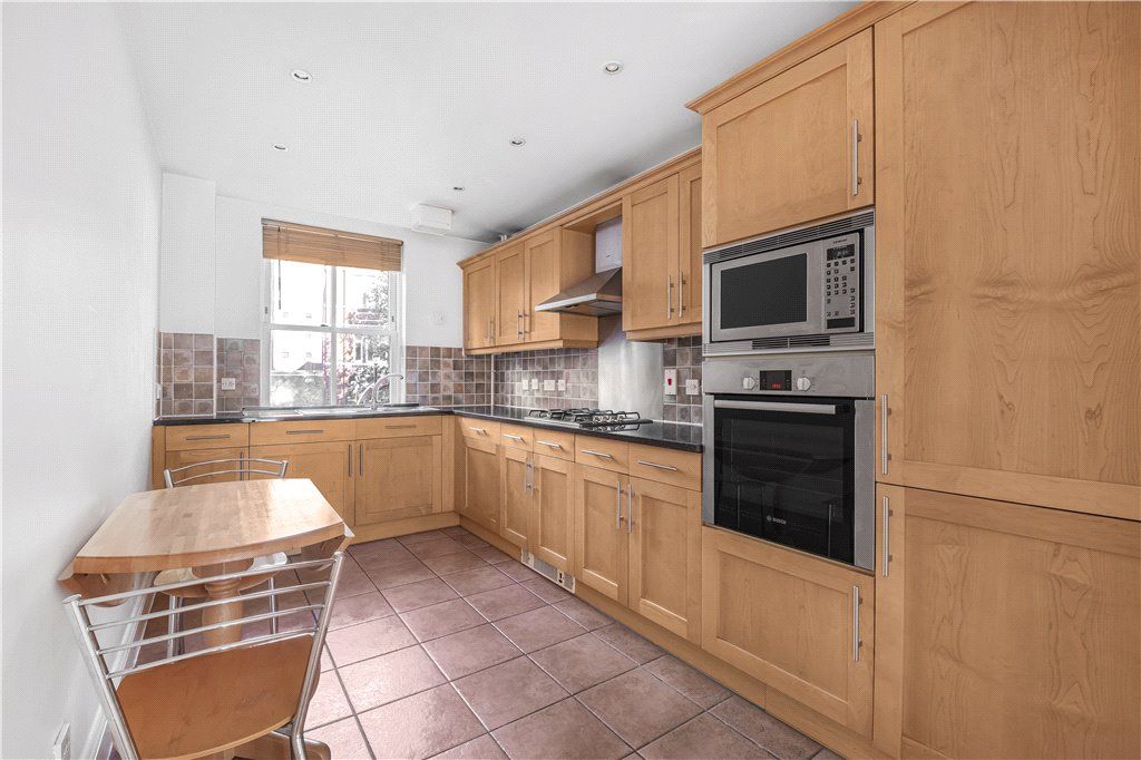 Property photo 3 of 15 Kitchen