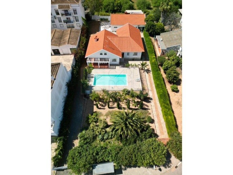 Property photo 3 of 46