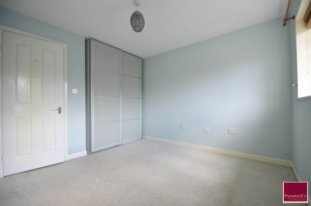 Property photo 3 of 5