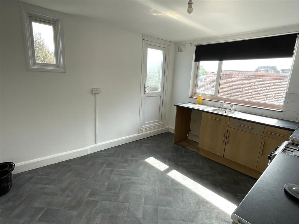 Property photo 3 of 10 Img_6813.Jpg