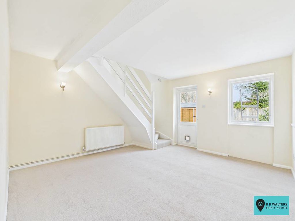 Property photo 2 of 8 Living Room