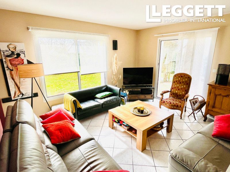 Property photo 3 of 10