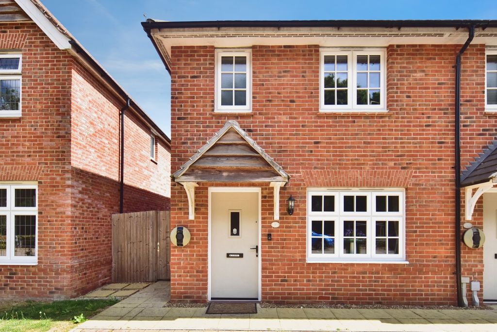 Property photo 1 of 18 Pbox-Img.Jpg