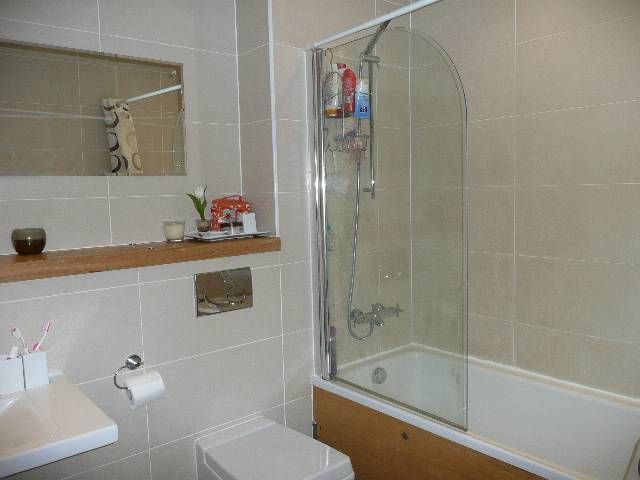 Property photo 3 of 6 Bathroom
