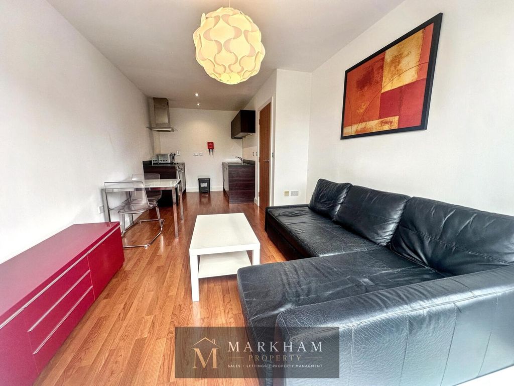 Property photo 1 of 10 Living Room