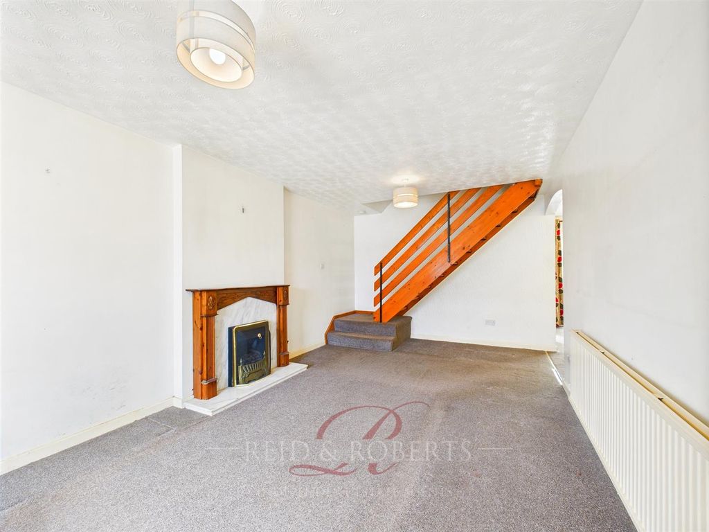 Property photo 2 of 17 Cam05148G0-Pr0017-Still018.Jpg