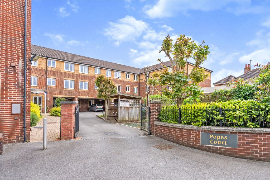 Property photo 1 of 20 Picture No. 22