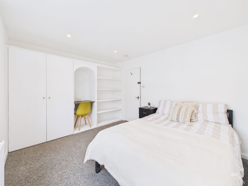 Property photo 3 of 10 Photo 16