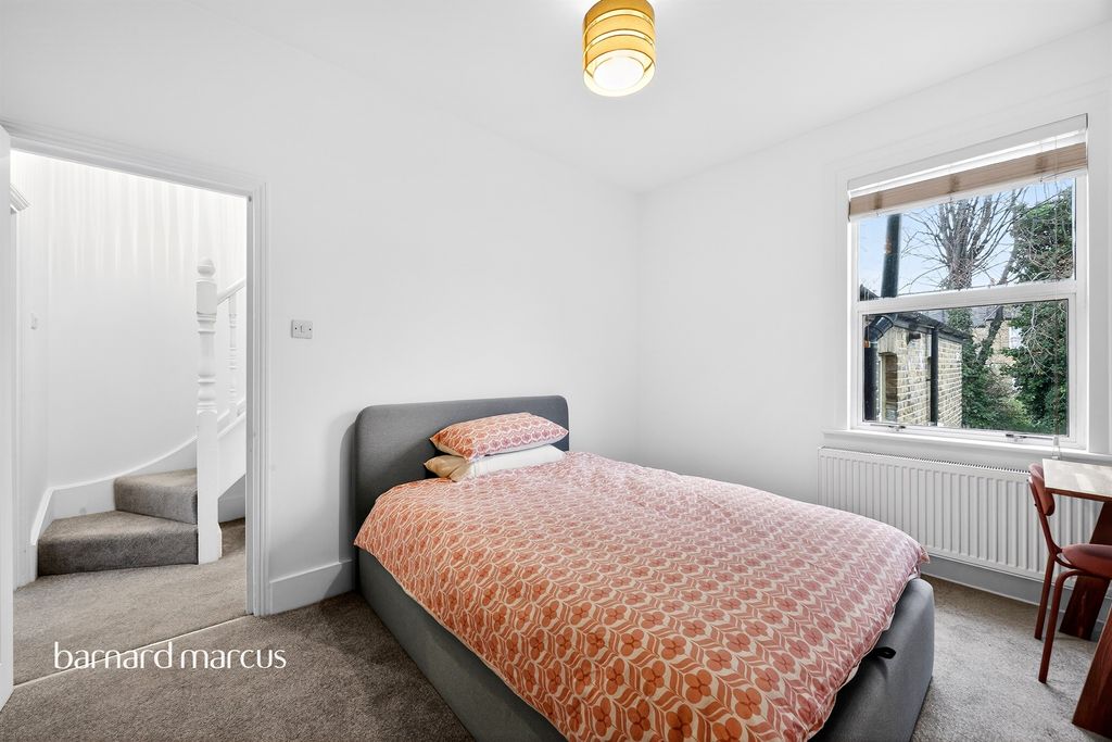 Property photo 3 of 9