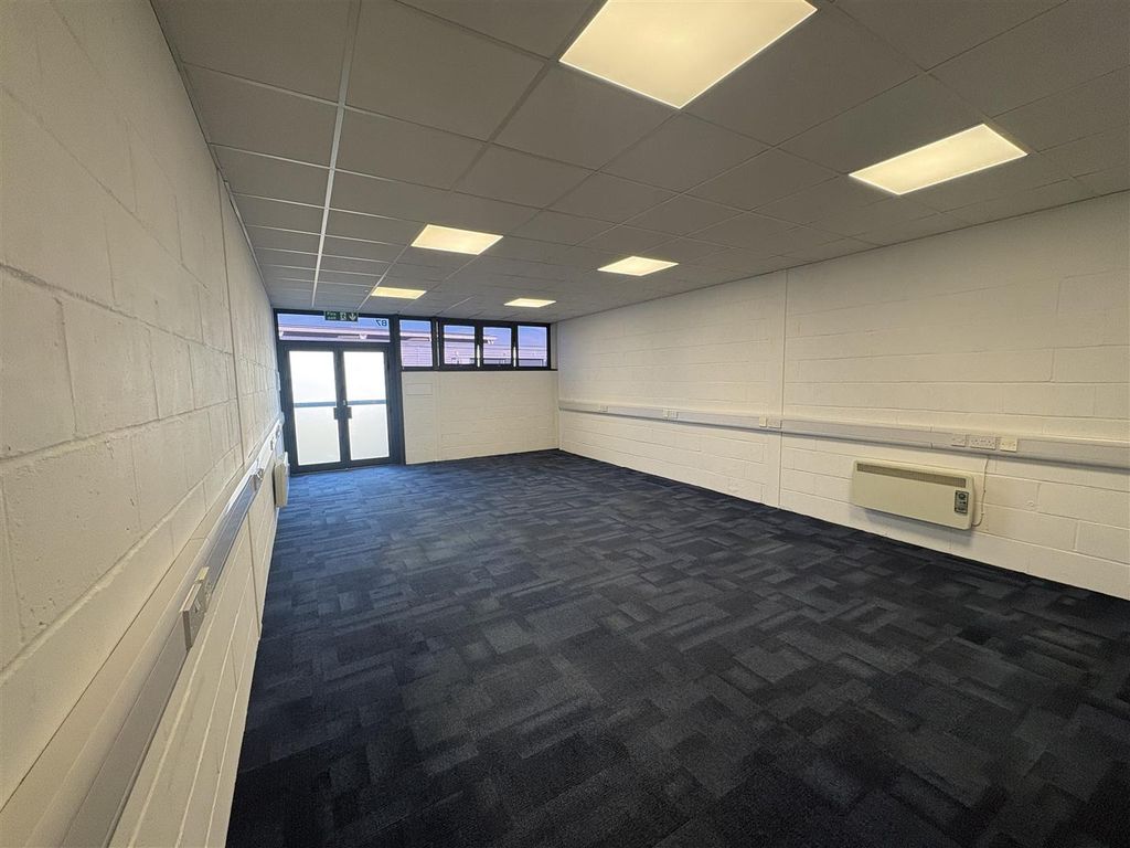 Property photo 1 of 3 Loughton B7 F Mar 26.Jpeg