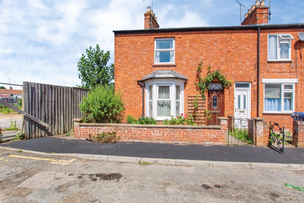 Property photo 1 of 17